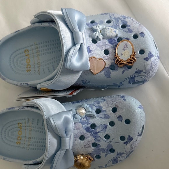 Love Shack Fancy x CROCS Kids' Light Blue Floral Clogs NWT - Picture 5 of 5
